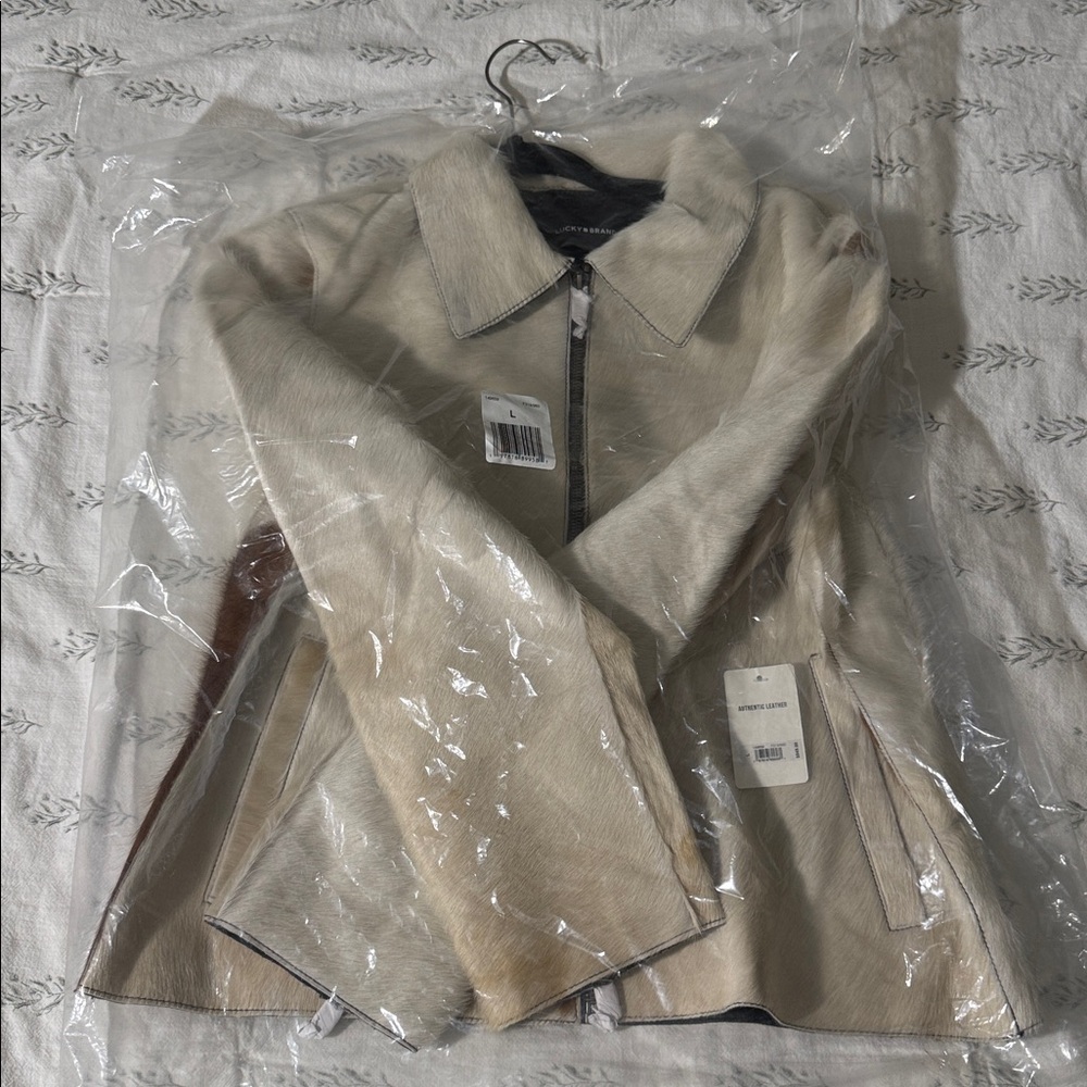 Cowhide Patterned Jacket NWT - image 9